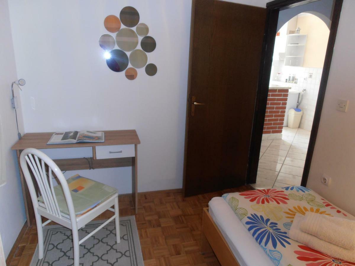 Apartment Steblaj Pula Exterior photo